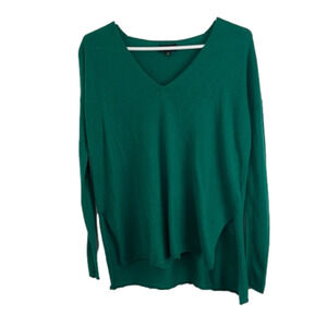 Aritzia Babaton Erin Green Wool-Blend High-Low V-Neck Sweater